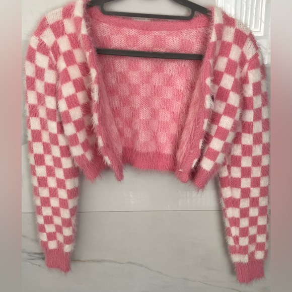 Fuzzy Pink and White Checkered Cropped Cardigan - Picture 4 of 5